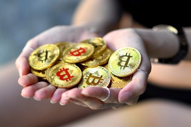 Ilustração do guia sobre O que é e Como Comprar Bitcoin? Tudo o que Você Precisa Saber