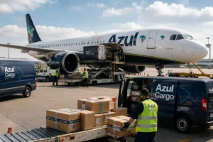 Vale a Pena Comprar Azul4 em 2026? A Caixa-Preta 2 Logística integrada e diversificação de receitas: operação da Azul Cargo otimizando o uso da malha aeronáutica comercial. - Fonte: Imagem gerada por IA (DALL·E / ChatGPT)